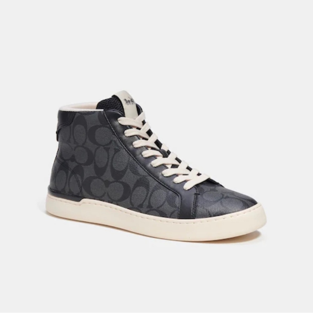 NWT coach clip high top in black